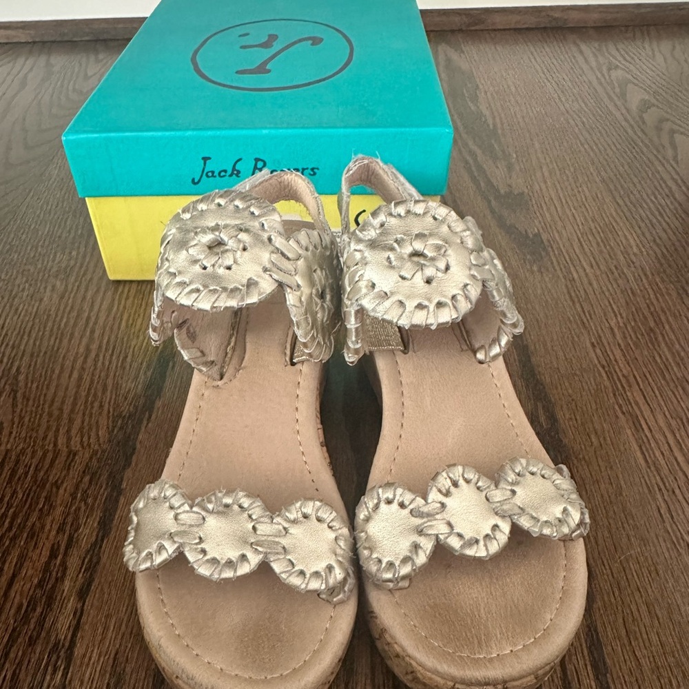 Jack Rogers girls wedge shoes gold size 13